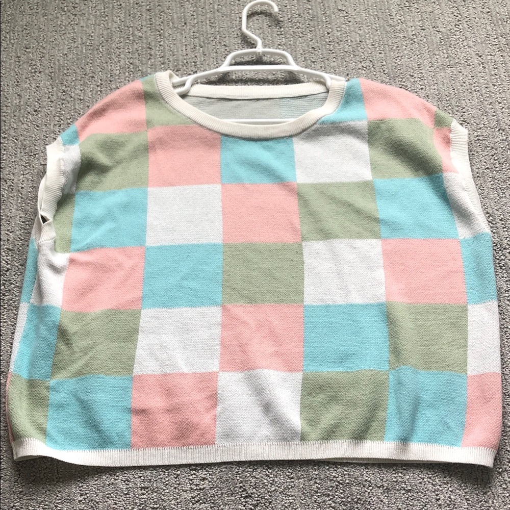 Pastel Check Crewneck Sleeveless Sweater - Womens